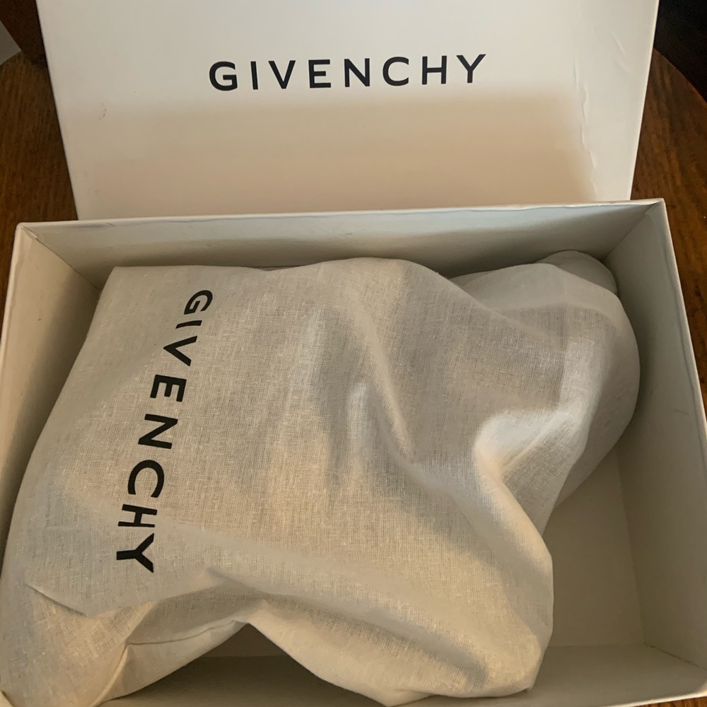 Givenchy. Authentic.